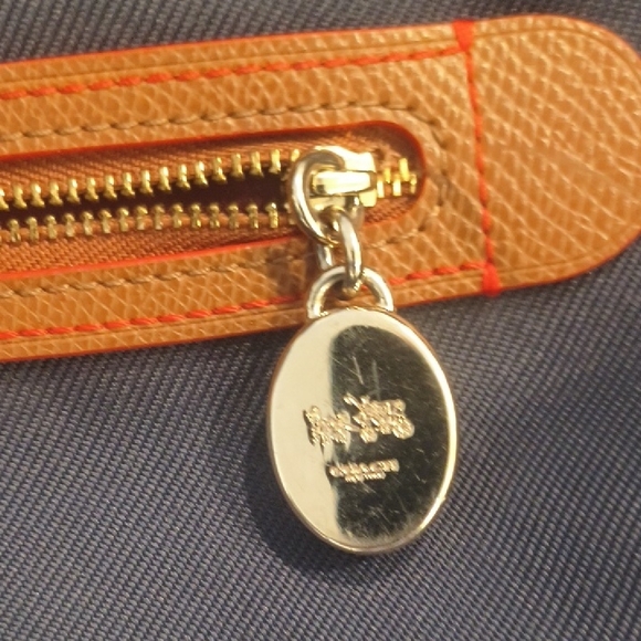 Coach Black and Brown Shoulder Bag - Picture 4 of 4